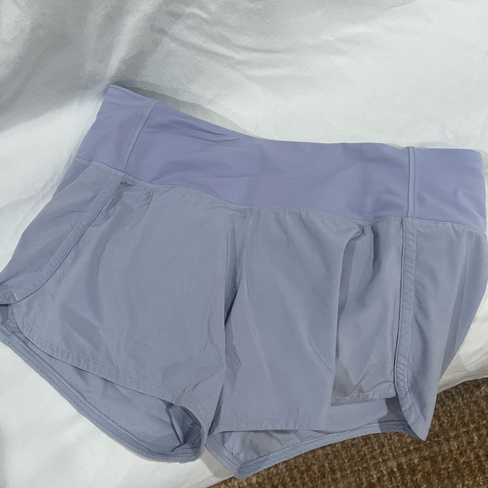 Lululemon periwinkle size 6 shorts